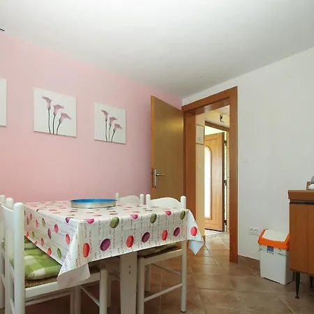 Fuer 8 Personen Ca 110 Qm In Peroj, Istrien Istrische Riviera *