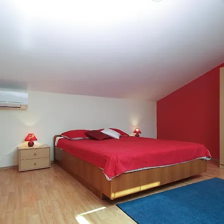 Holiday home Fuer 8 Personen Ca 110 Qm In Peroj, Istrien Istrische Riviera Peroj