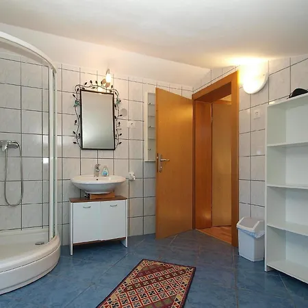 Fuer 8 Personen Ca 110 Qm In Peroj, Istrien Istrische Riviera Holiday home Peroj