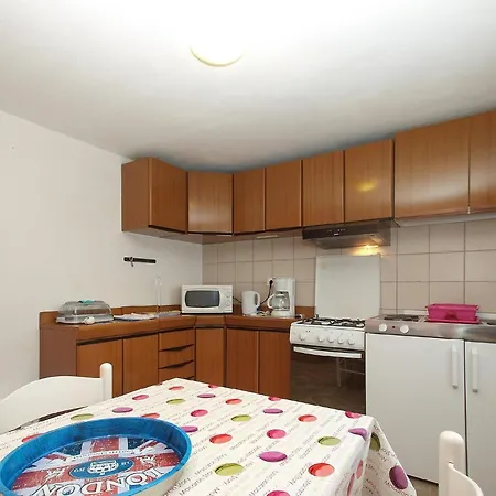 Holiday home Fuer 8 Personen Ca 110 Qm In Peroj, Istrien Istrische Riviera *
